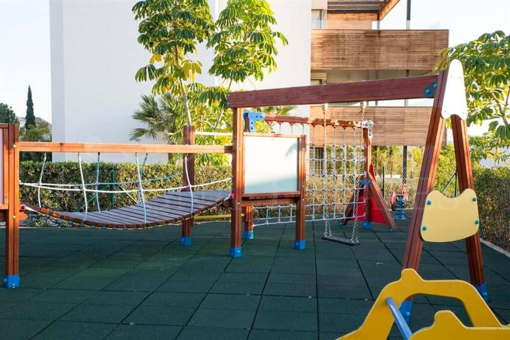 Alegria De Vivir Exclusiv 2 Bedroom Appartment Pool, Parking, Wifi, Netflix, Padel And More 埃斯特波纳 外观 照片