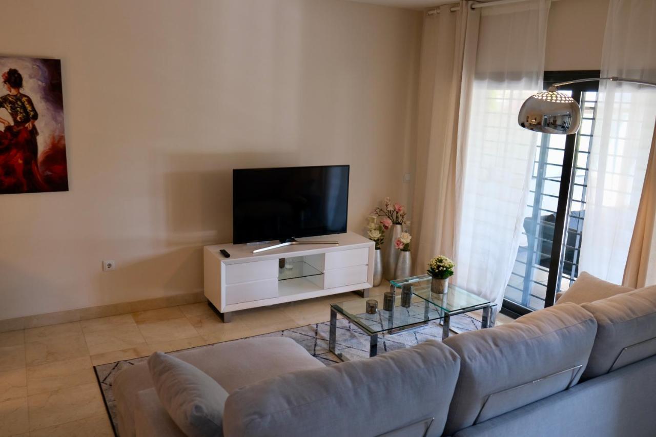 Alegria De Vivir Exclusiv 2 Bedroom Appartment Pool, Parking, Wifi, Netflix, Padel And More 埃斯特波纳 外观 照片